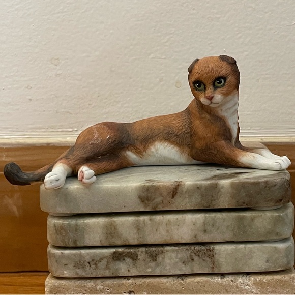 Cat Figurine Set of 5 - Picture 11 of 12